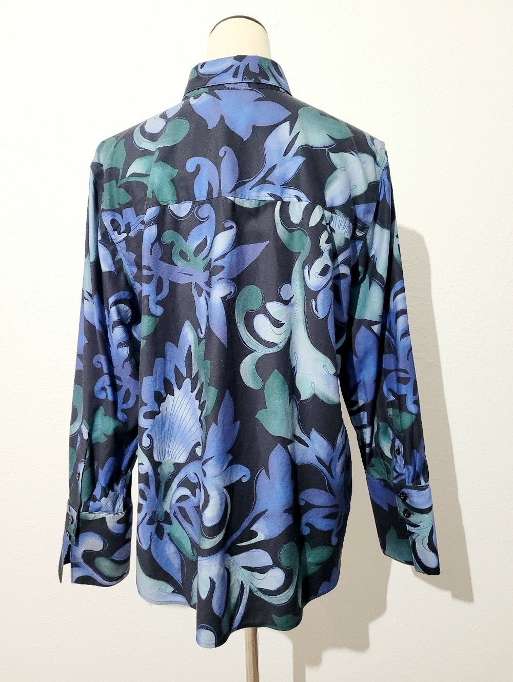 Chico’s Woman Size 12 Blue Floral Button Front Blouse Cotton Blend Stretch - Picture 5 of 12